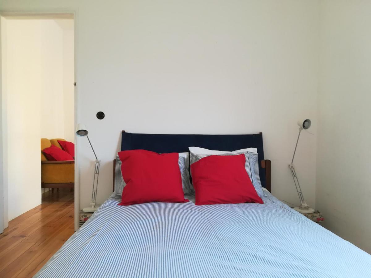 Casa Do Cristo Rei Apartment Алмада Екстериор снимка